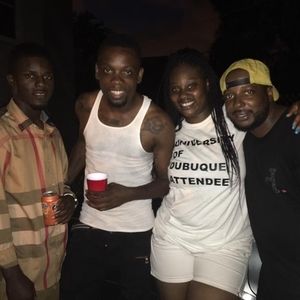 Meet your Posher, Kayla